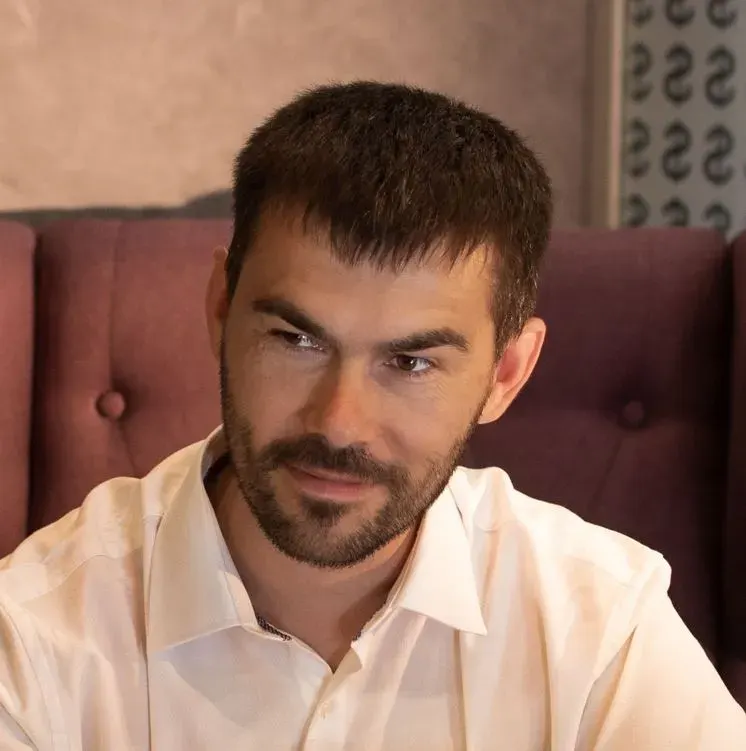 Павел Самута автор «По делу»