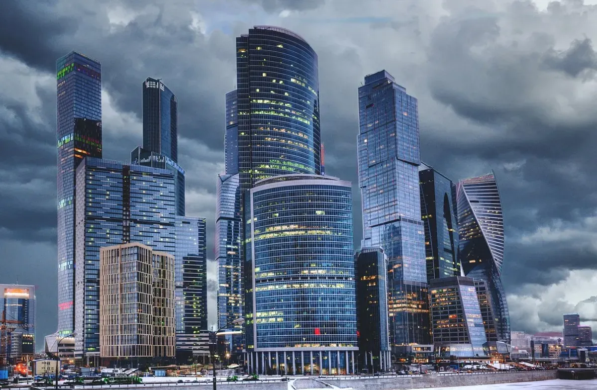 investicii-v-osnovnoj-kapital-vyrosli-v-minske-sokrashaetsya-dolevoe-stroitelstvo-yandeks-vosstanovil-servisy-dajdzhest-5